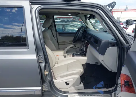 2007 Jeep Commander Limited z USA, uszkodzony, nr VIN 1J8HG58277C657056